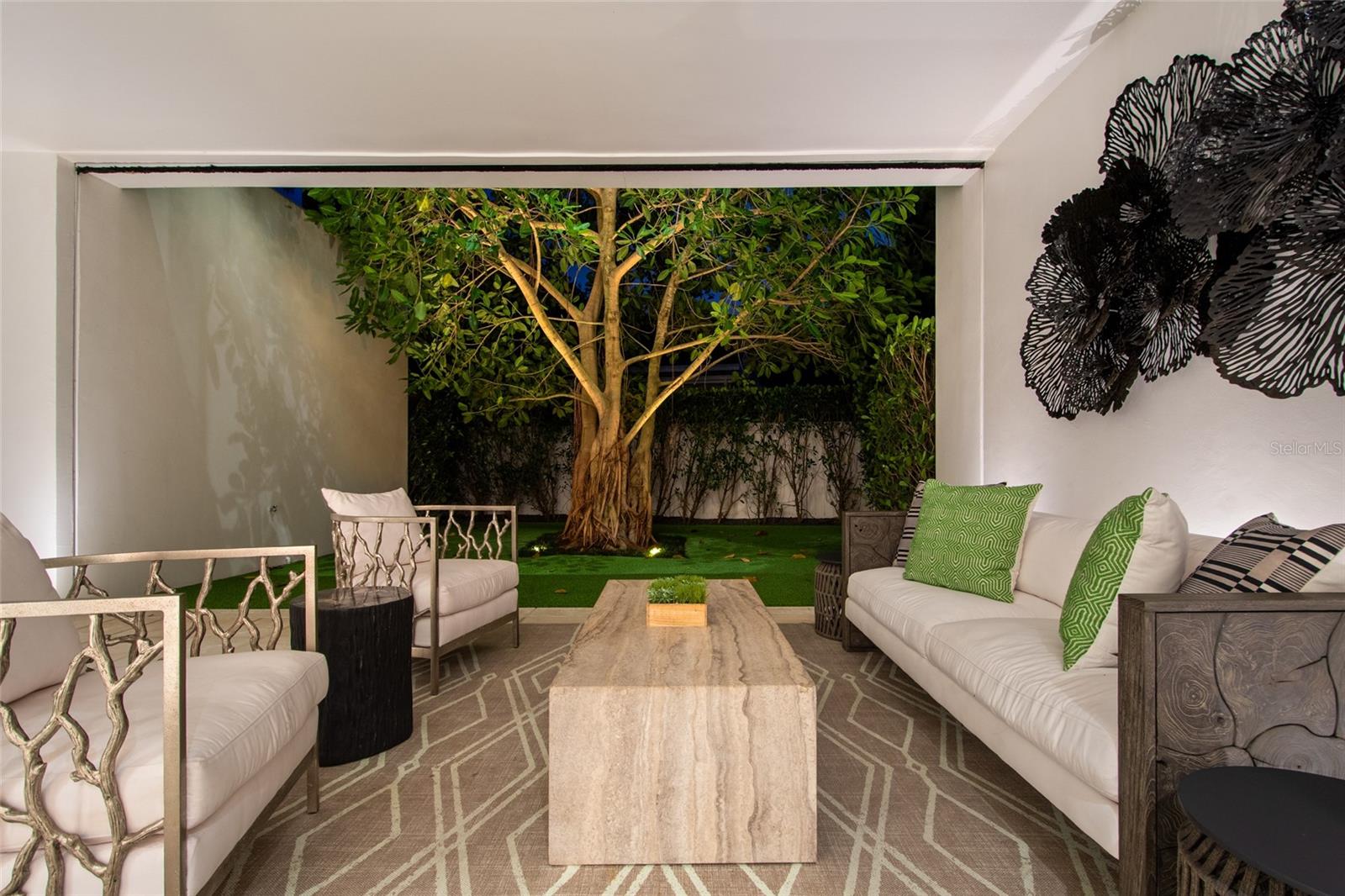 VALENCIA TERRACE - Residential