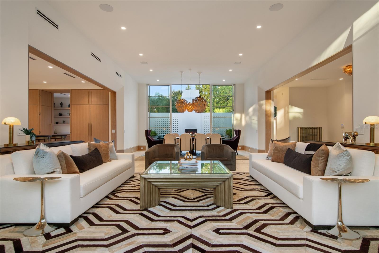 VALENCIA TERRACE - Residential