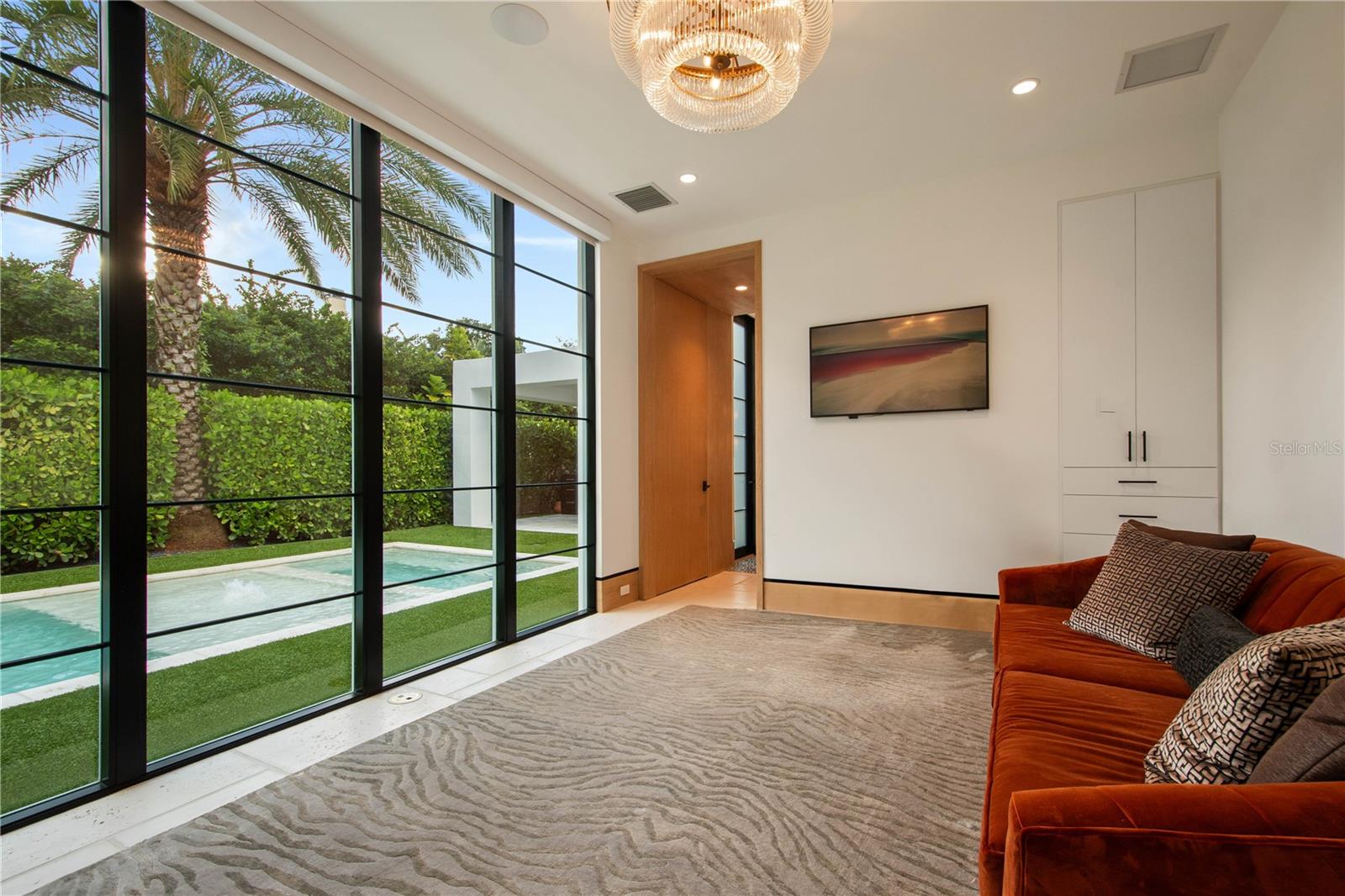 VALENCIA TERRACE - Residential