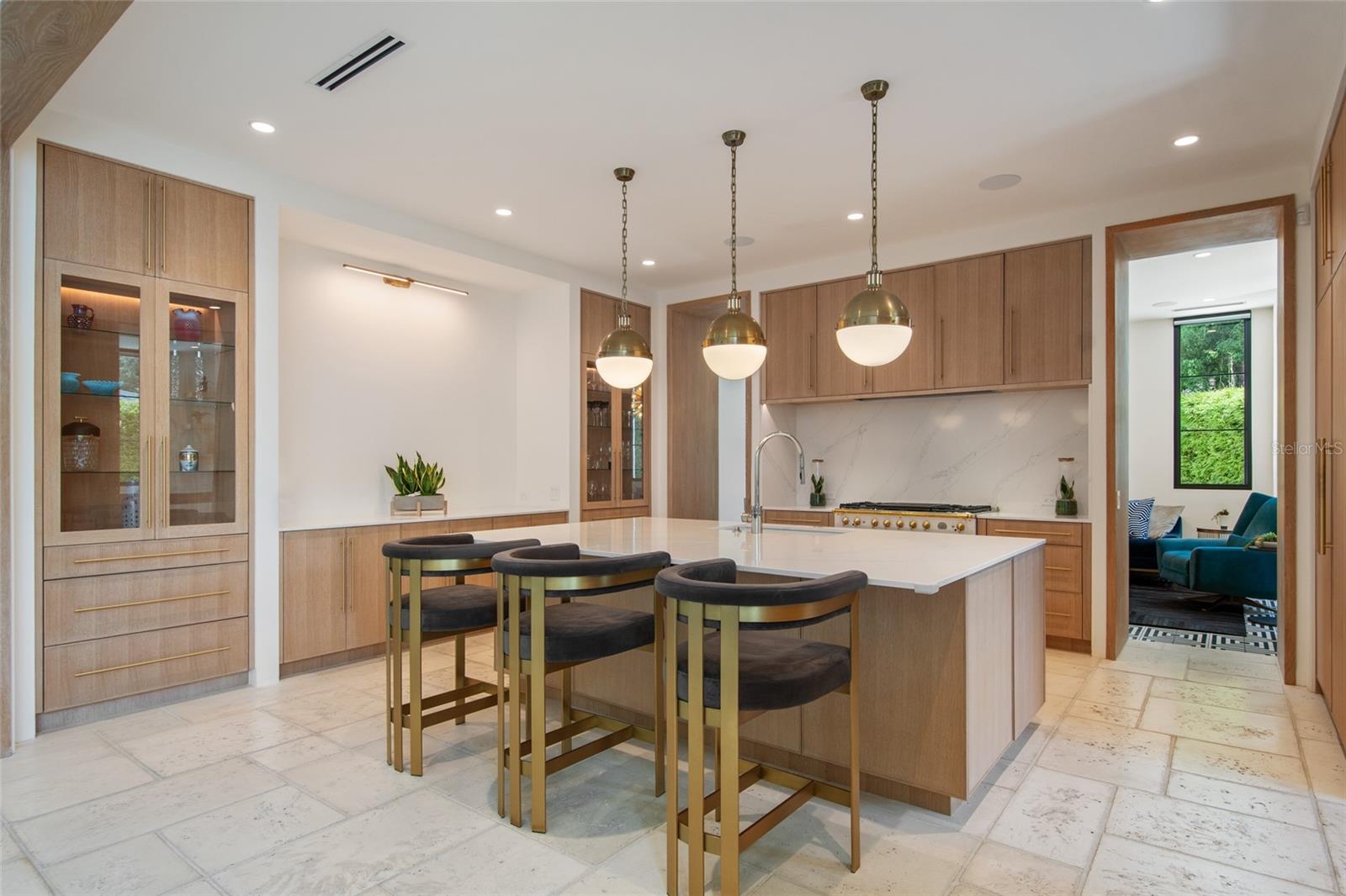 VALENCIA TERRACE - Residential