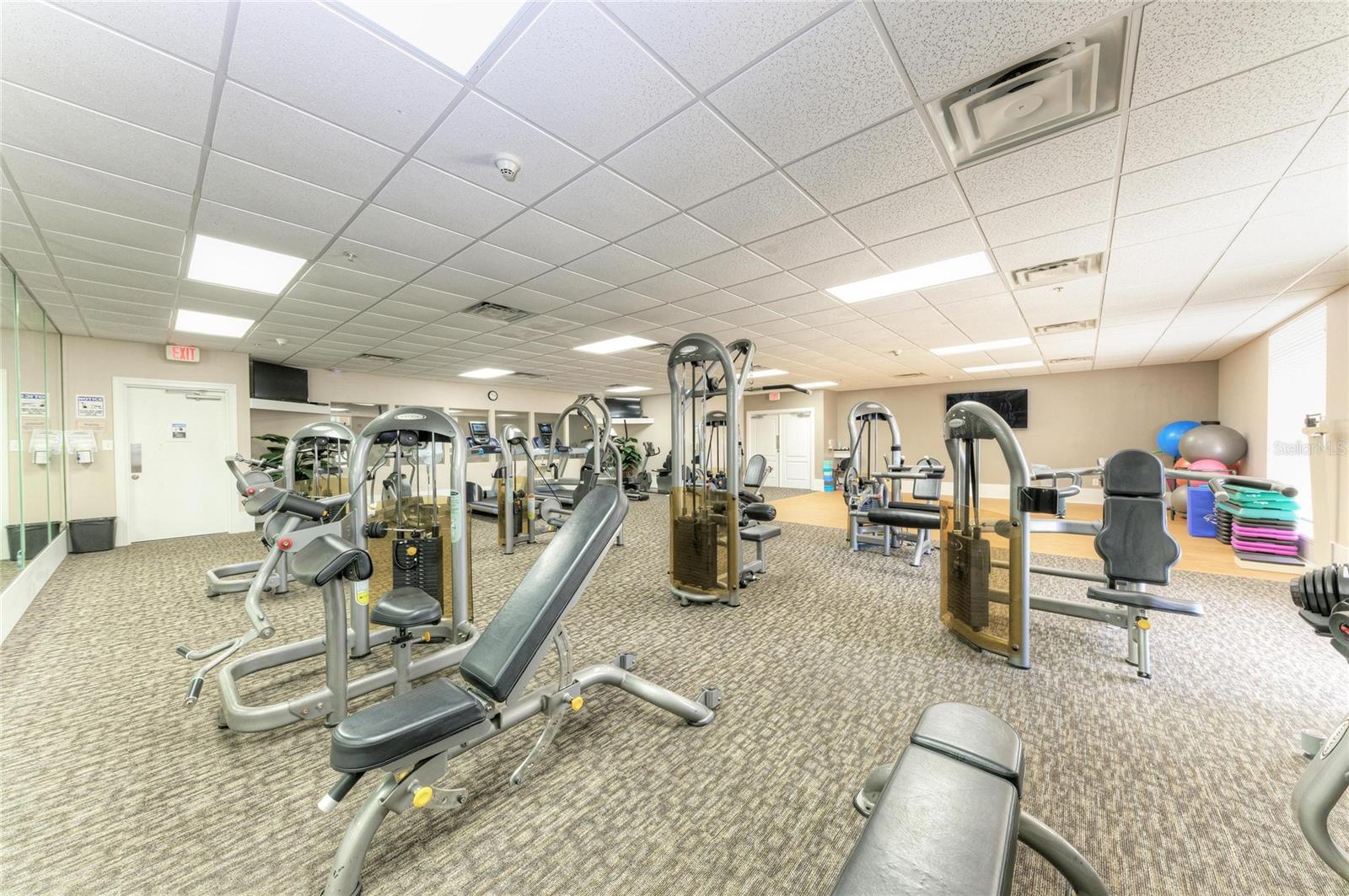 RIVER DANCE - Residential