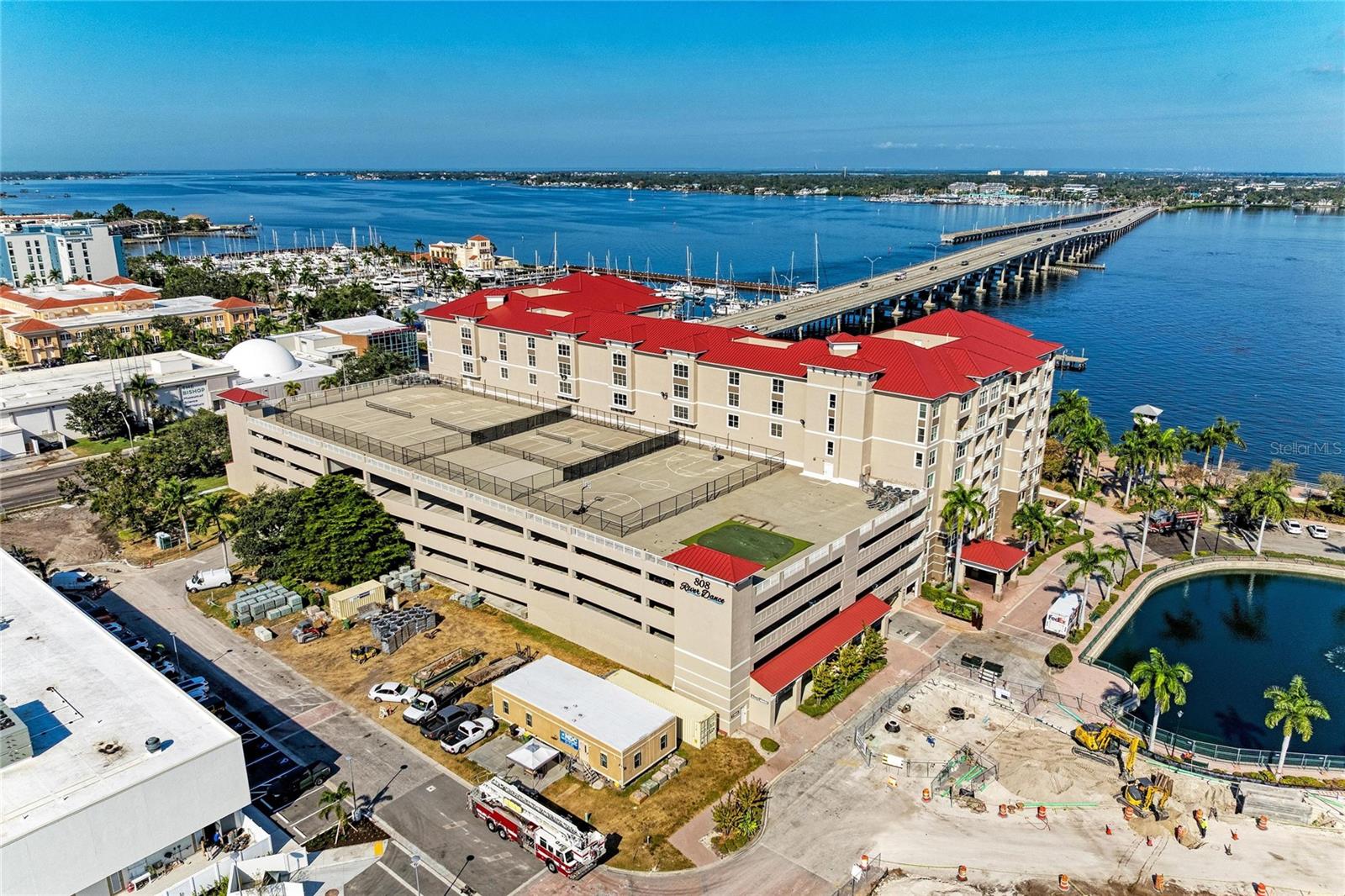 RIVER DANCE - Residential