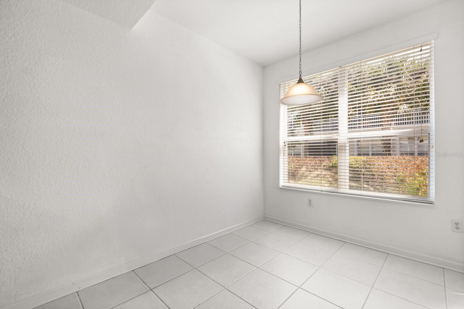 CARRIAGE HOMES AT DUNWOODY COMMONS A CONDOMINIUM - Residential