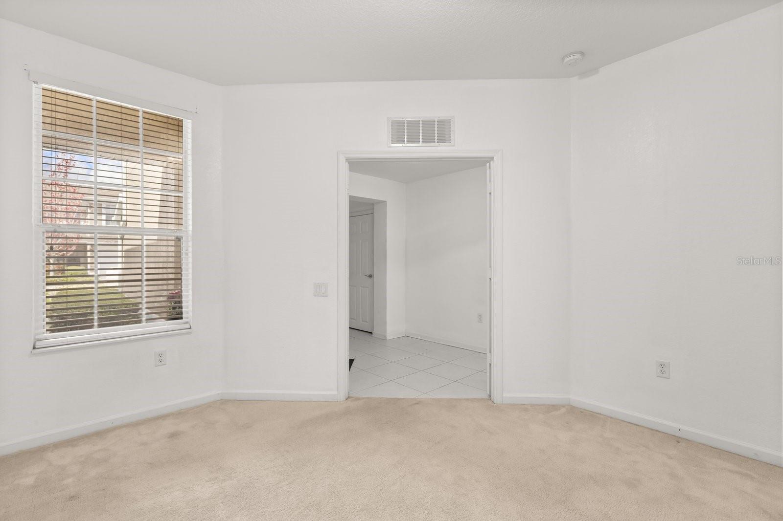 CARRIAGE HOMES AT DUNWOODY COMMONS A CONDOMINIUM - Residential