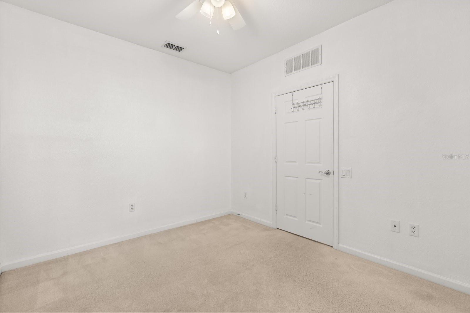 CARRIAGE HOMES AT DUNWOODY COMMONS A CONDOMINIUM - Residential