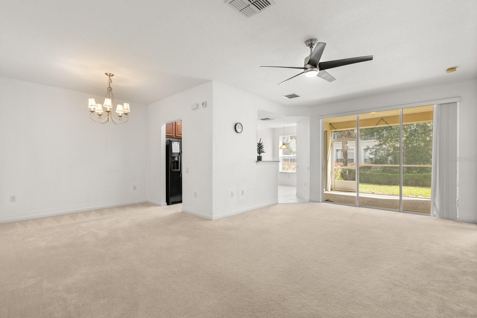 CARRIAGE HOMES AT DUNWOODY COMMONS A CONDOMINIUM - Residential