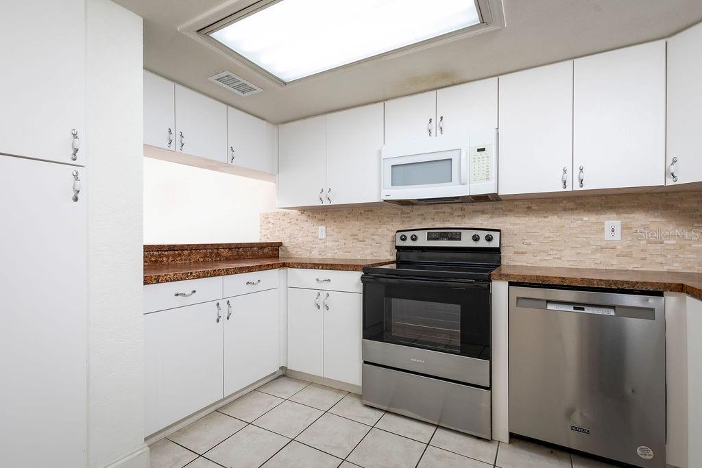 WINTER PARK VILLAS CONDO - Residential