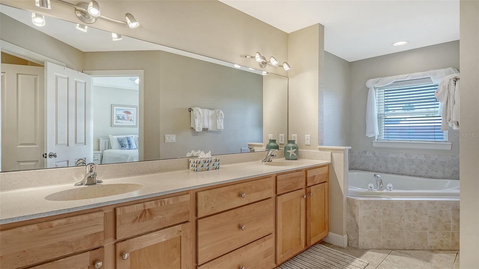 BRADENTON BEACH CLUB BLDG 1 - Residential