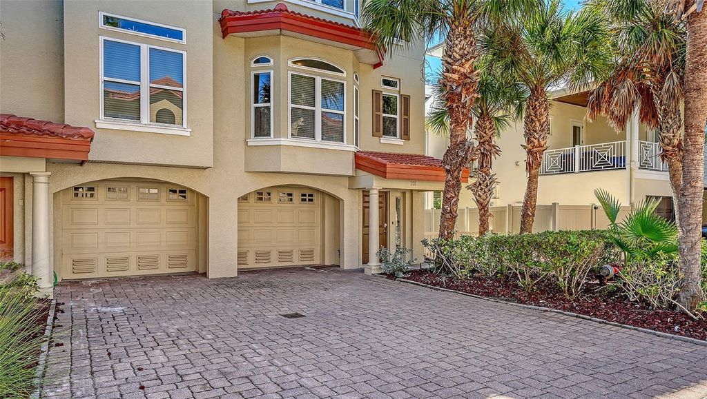 Photo of 221 17th Street N, Bradenton Beach, FL 34217 (MLS # A4669957)