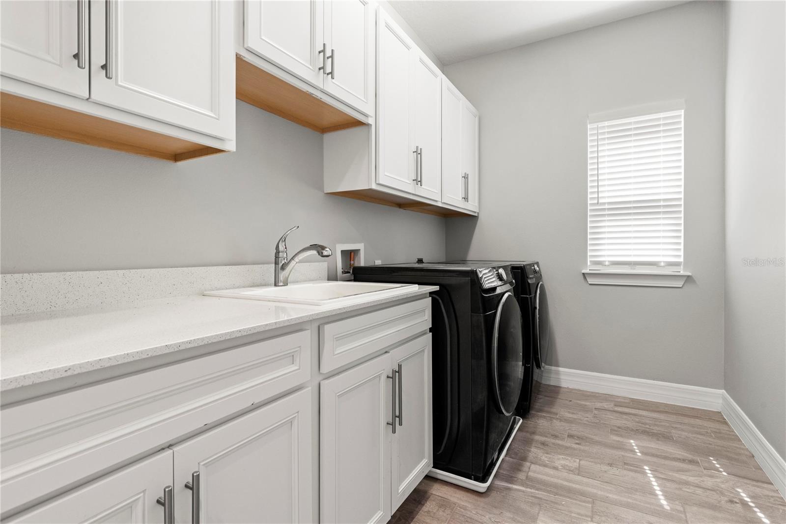 LAKE EMMA SOUND - Residential