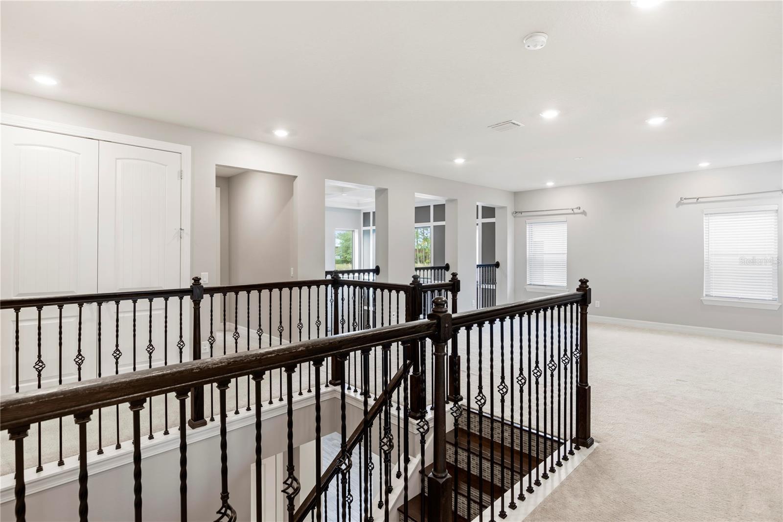 LAKE EMMA SOUND - Residential