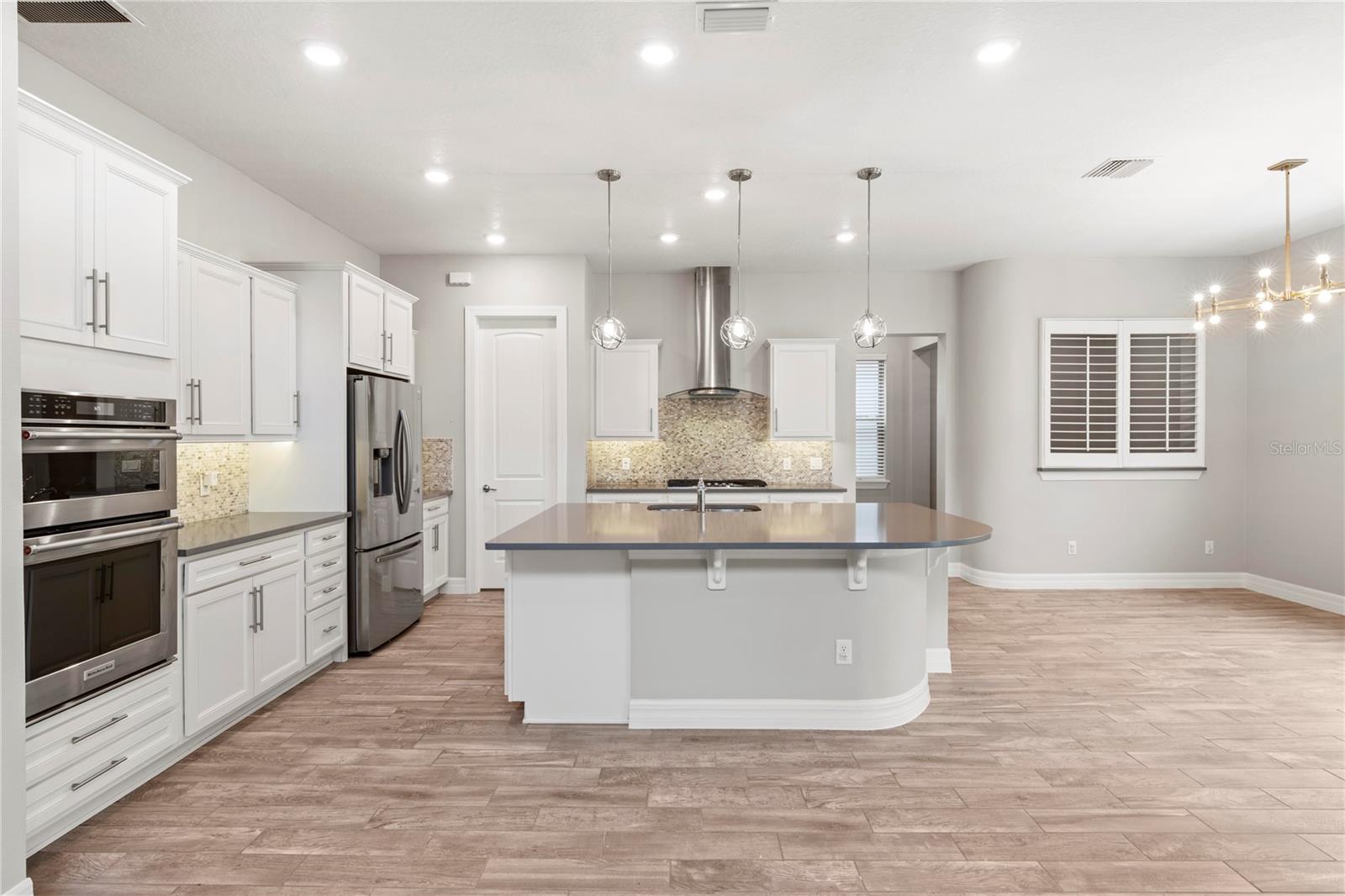 LAKE EMMA SOUND - Residential