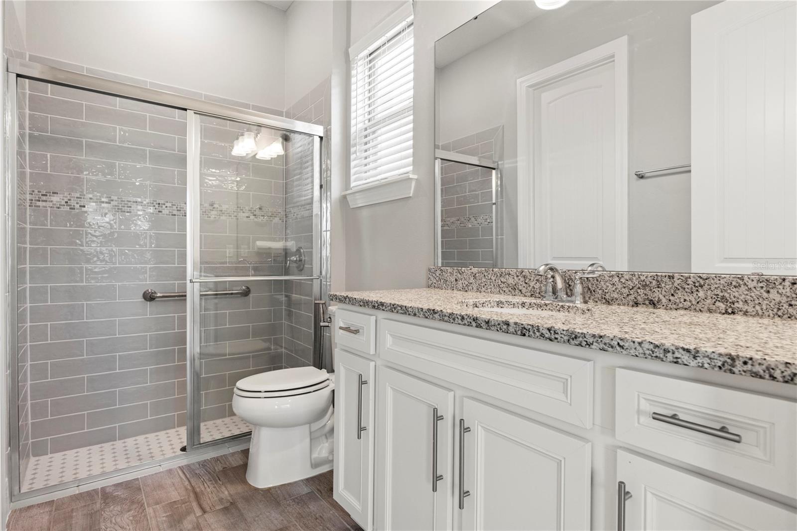 LAKE EMMA SOUND - Residential