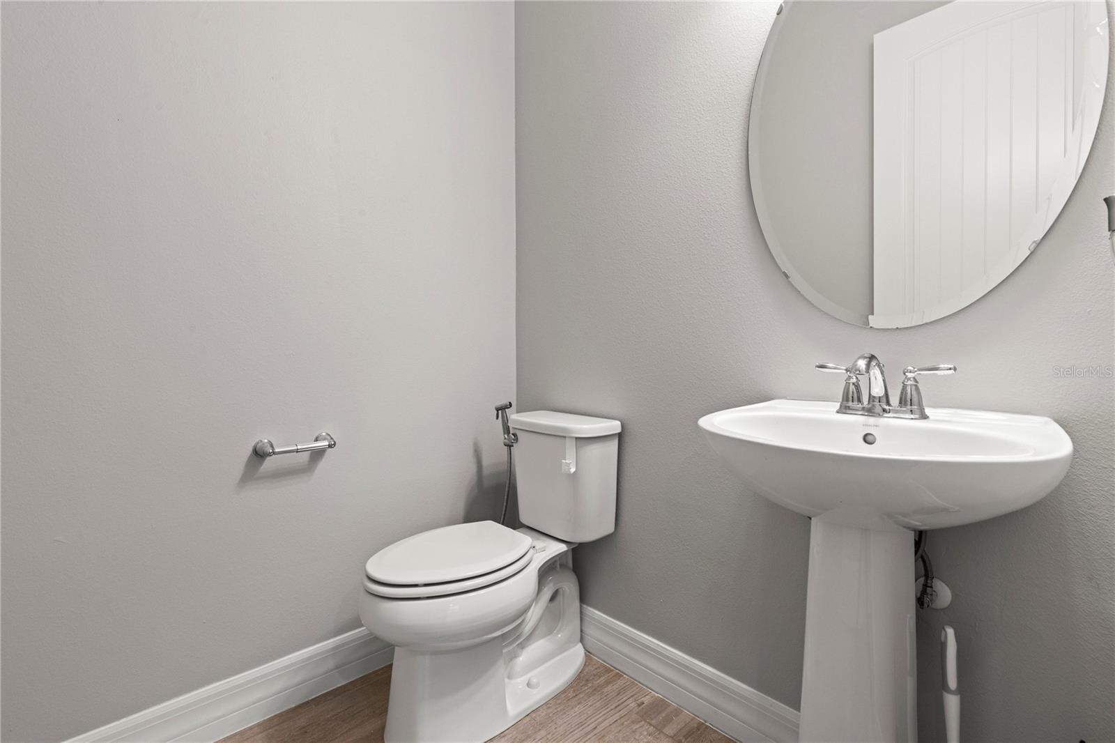 LAKE EMMA SOUND - Residential