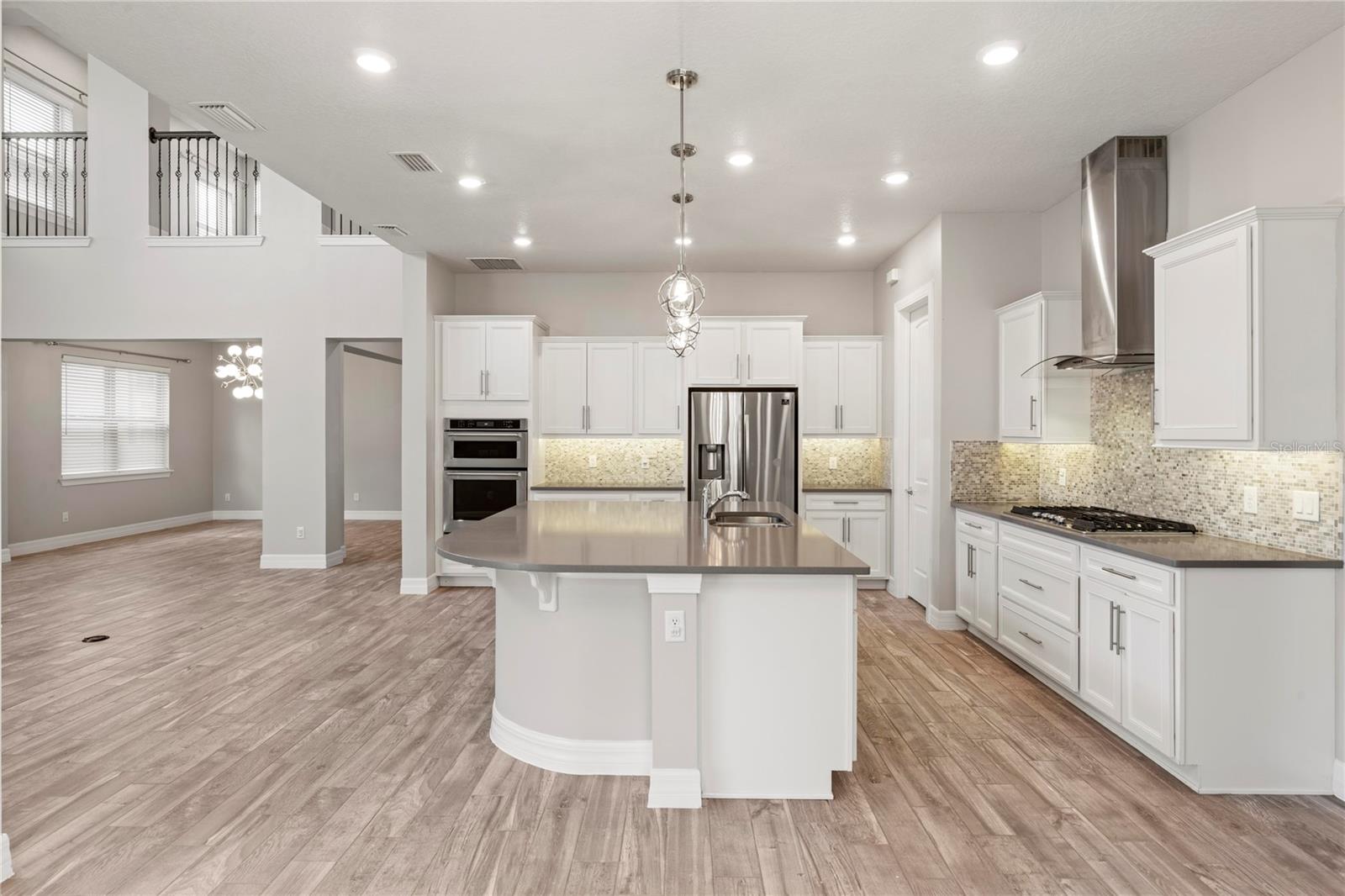 LAKE EMMA SOUND - Residential