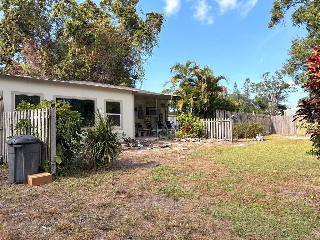 Photo of 5112 80th Way N, St Petersburg, FL 33709 (MLS # TB8424744)