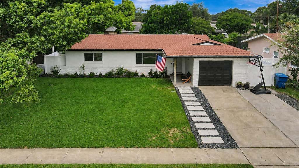 Photo of 510 Hillcrest Drive, Largo, FL 33771 (MLS # TB8537033)