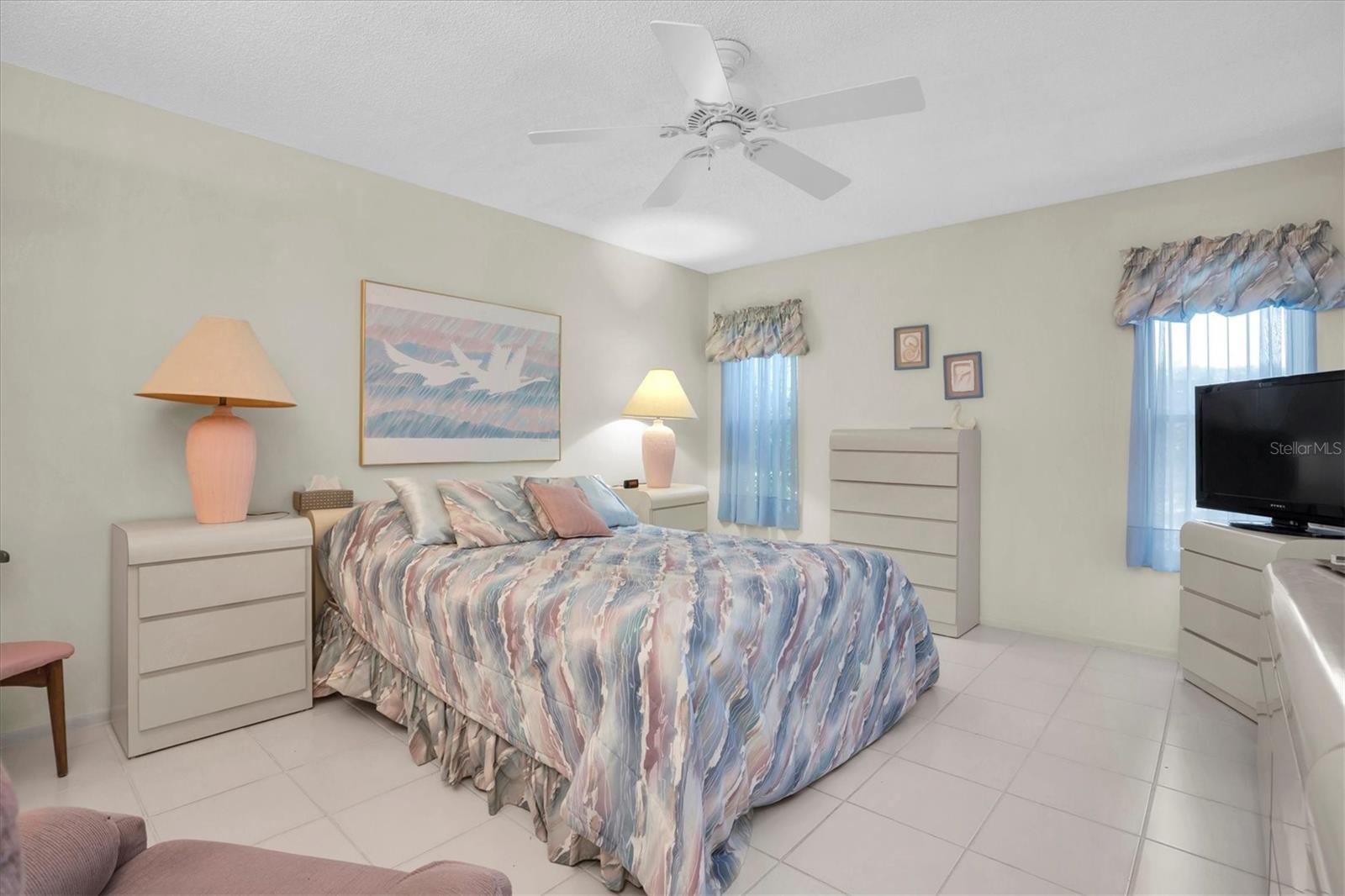 LINKSIDE VILLAGE CONDO 01 - Residential