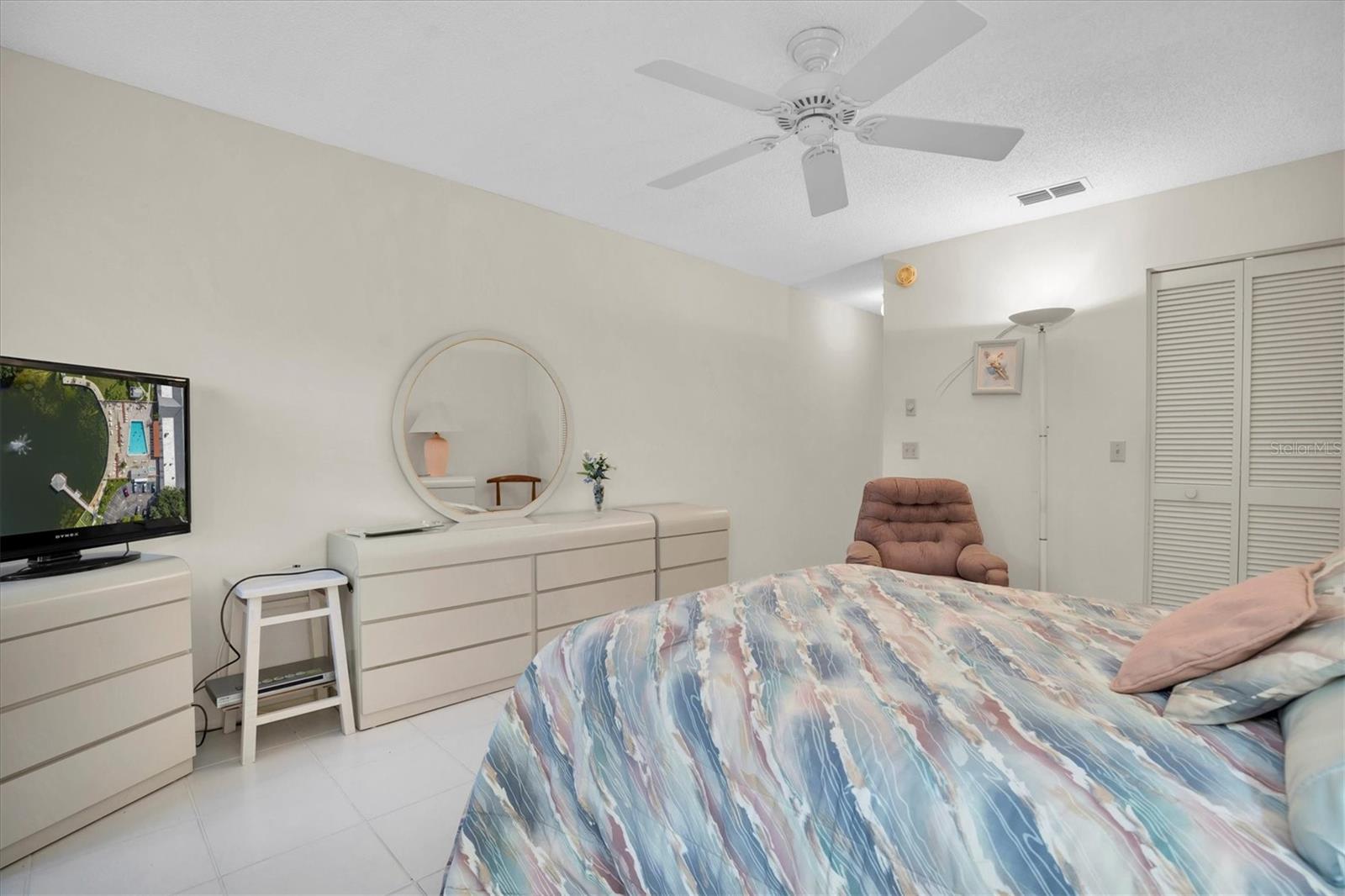 LINKSIDE VILLAGE CONDO 01 - Residential