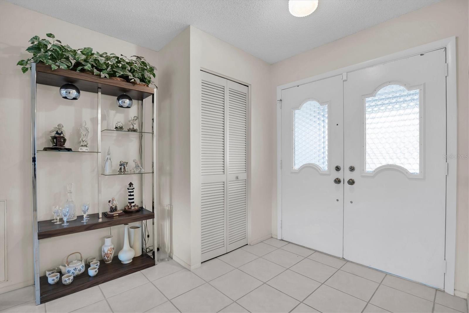 LINKSIDE VILLAGE CONDO 01 - Residential