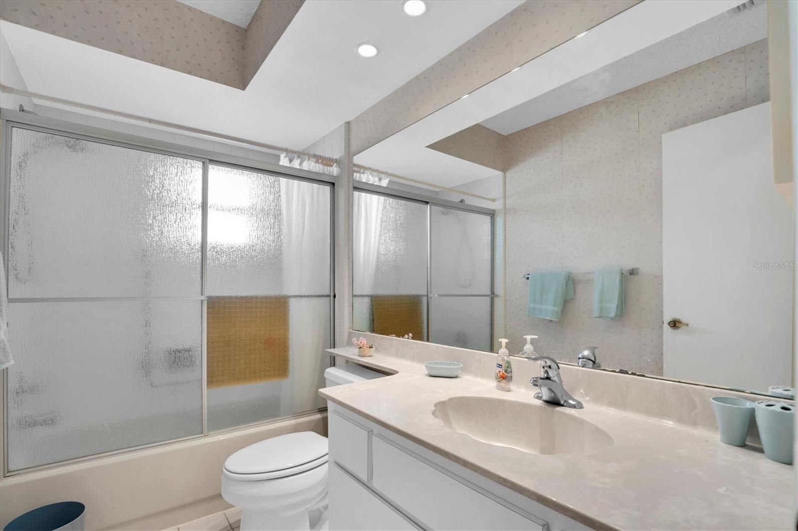 LINKSIDE VILLAGE CONDO 01 - Residential