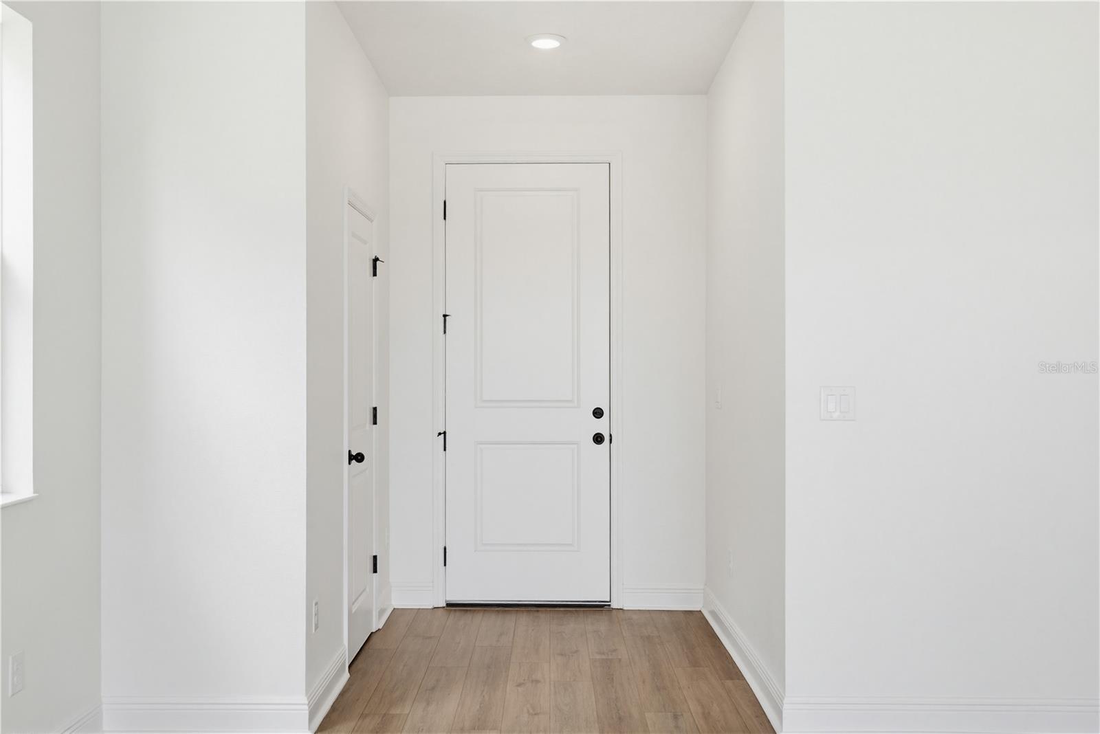 SAWGRASS LAKES PH I-III - Residential