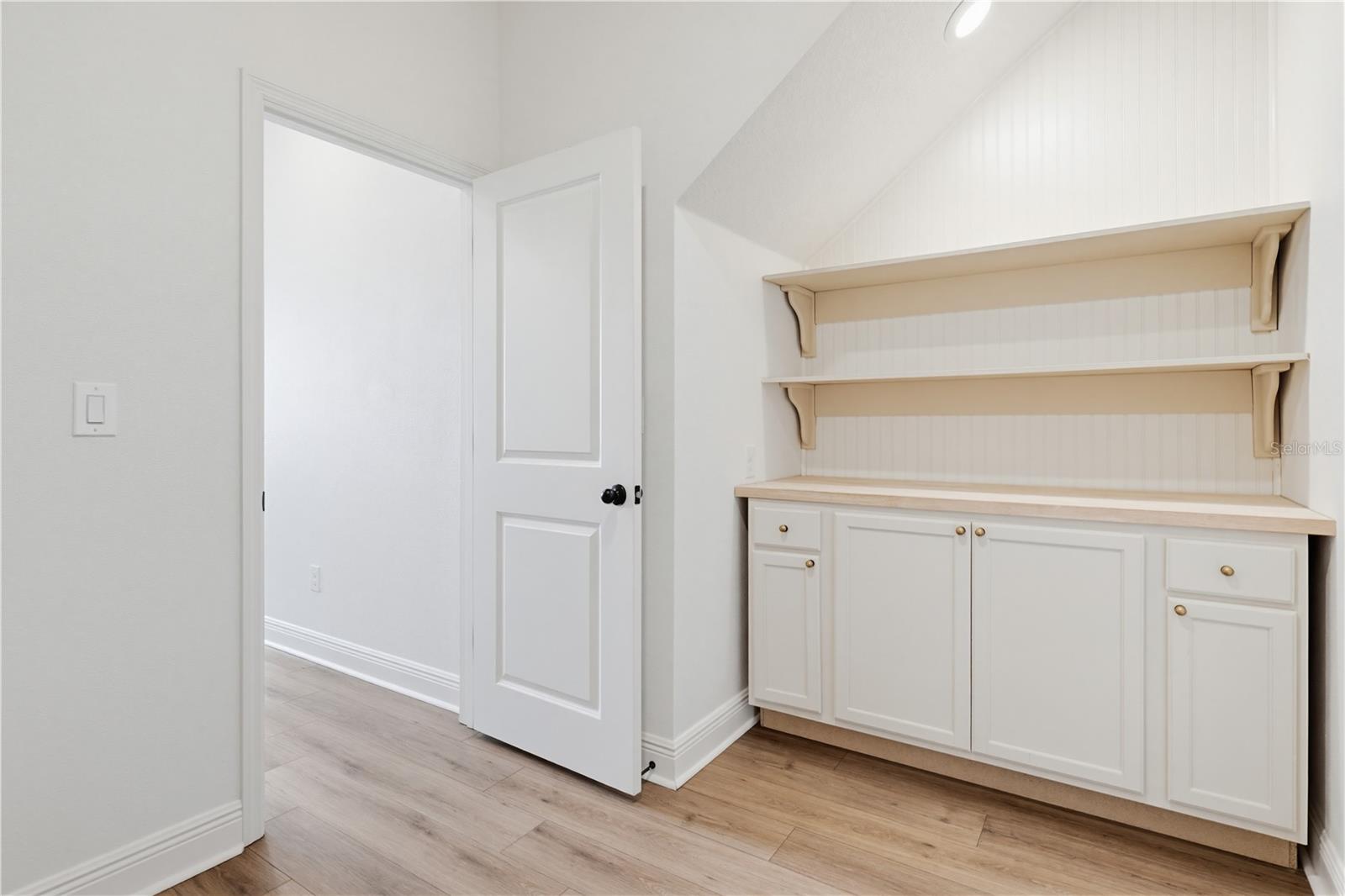 SAWGRASS LAKES PH I-III - Residential