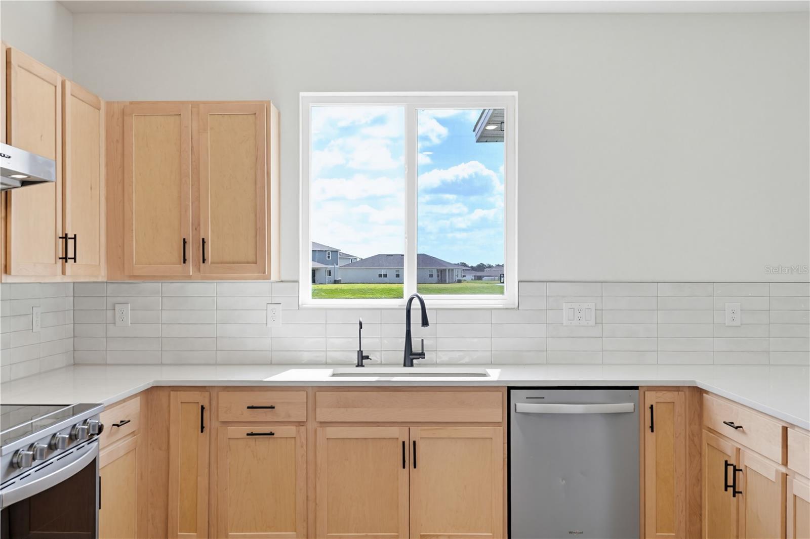 SAWGRASS LAKES PH I-III - Residential