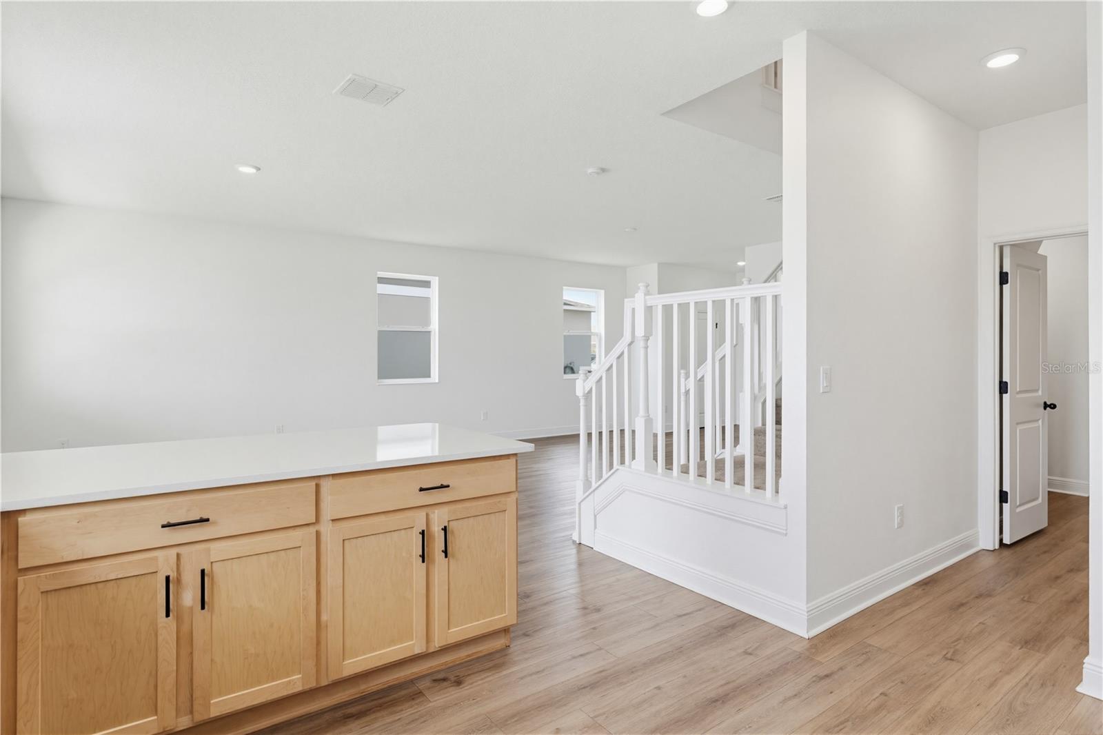 SAWGRASS LAKES PH I-III - Residential