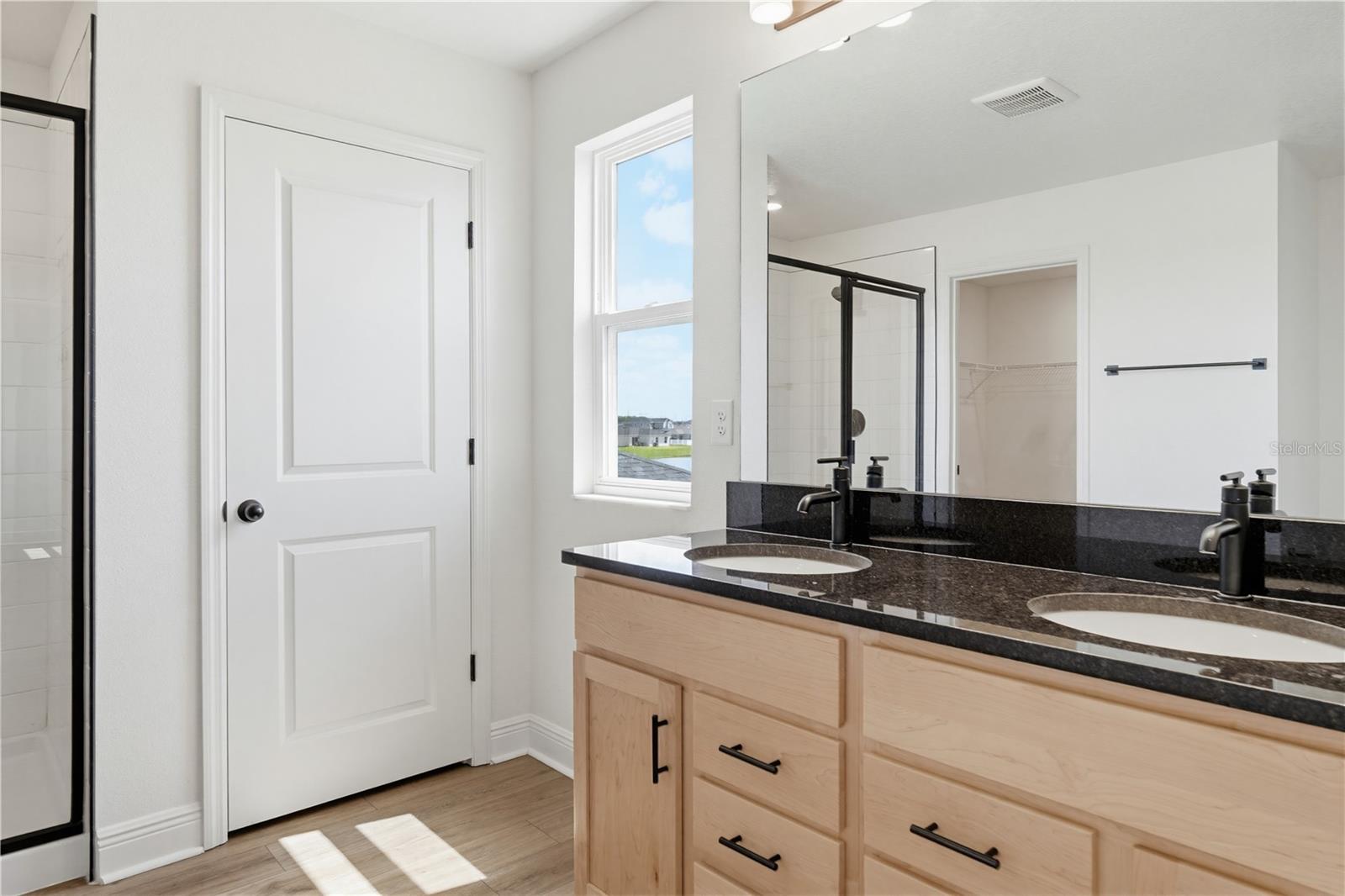 SAWGRASS LAKES PH I-III - Residential