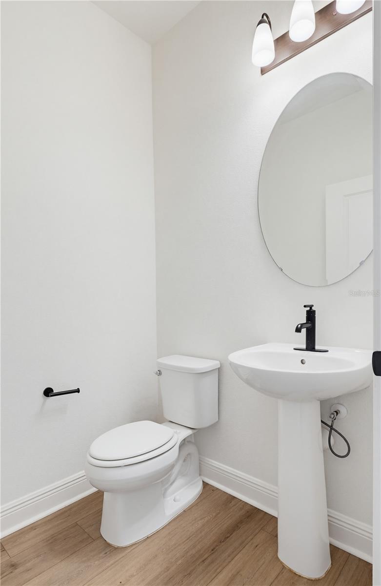 SAWGRASS LAKES PH I-III - Residential