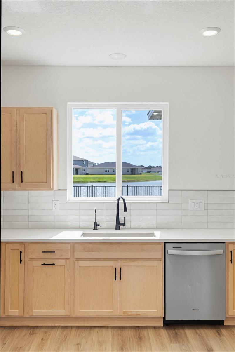 SAWGRASS LAKES PH I-III - Residential