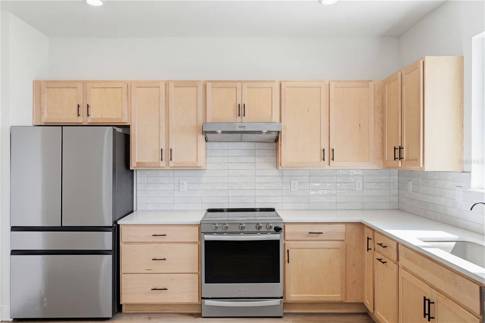 SAWGRASS LAKES PH I-III - Residential