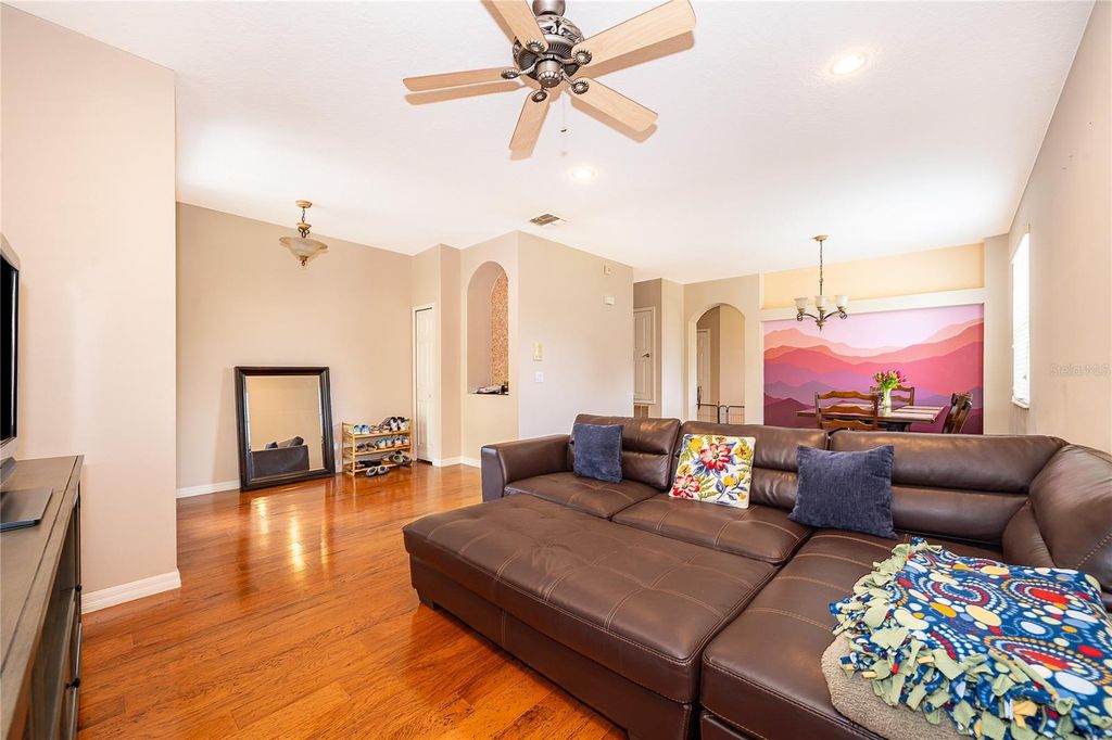 Photo of 7204 Mystic Brook Way, Davenport, FL 33896 (MLS # O6398649)