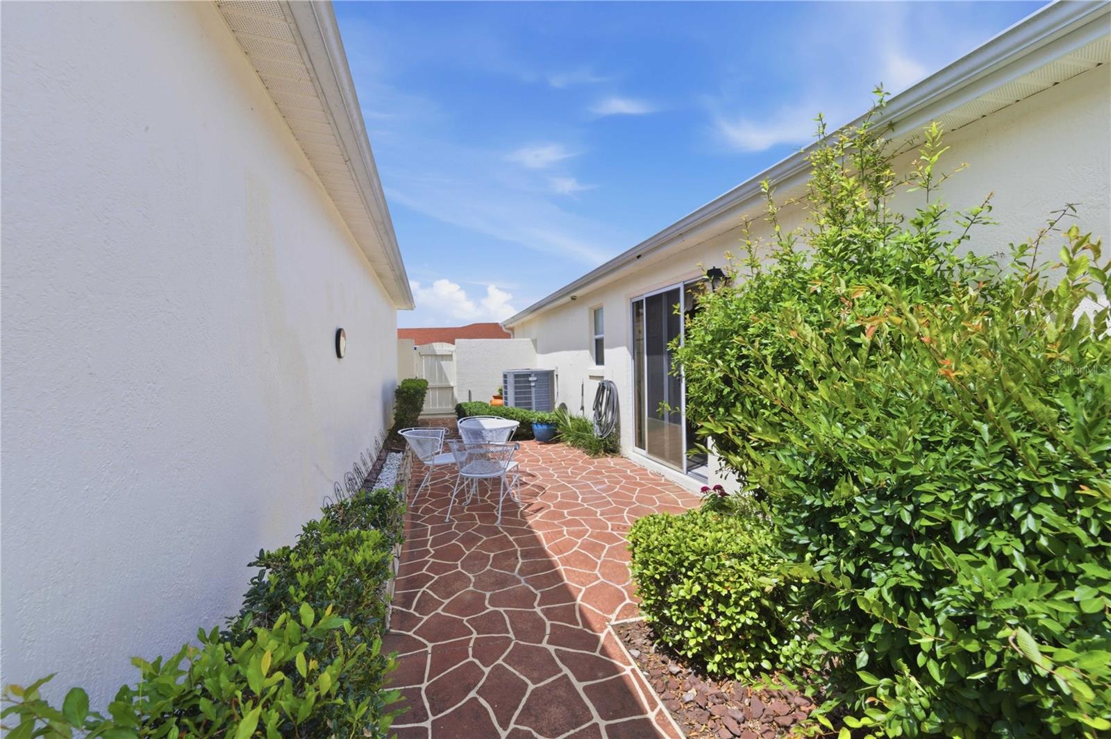 RIO GRANDE COURTYARD VILLAS - Residential