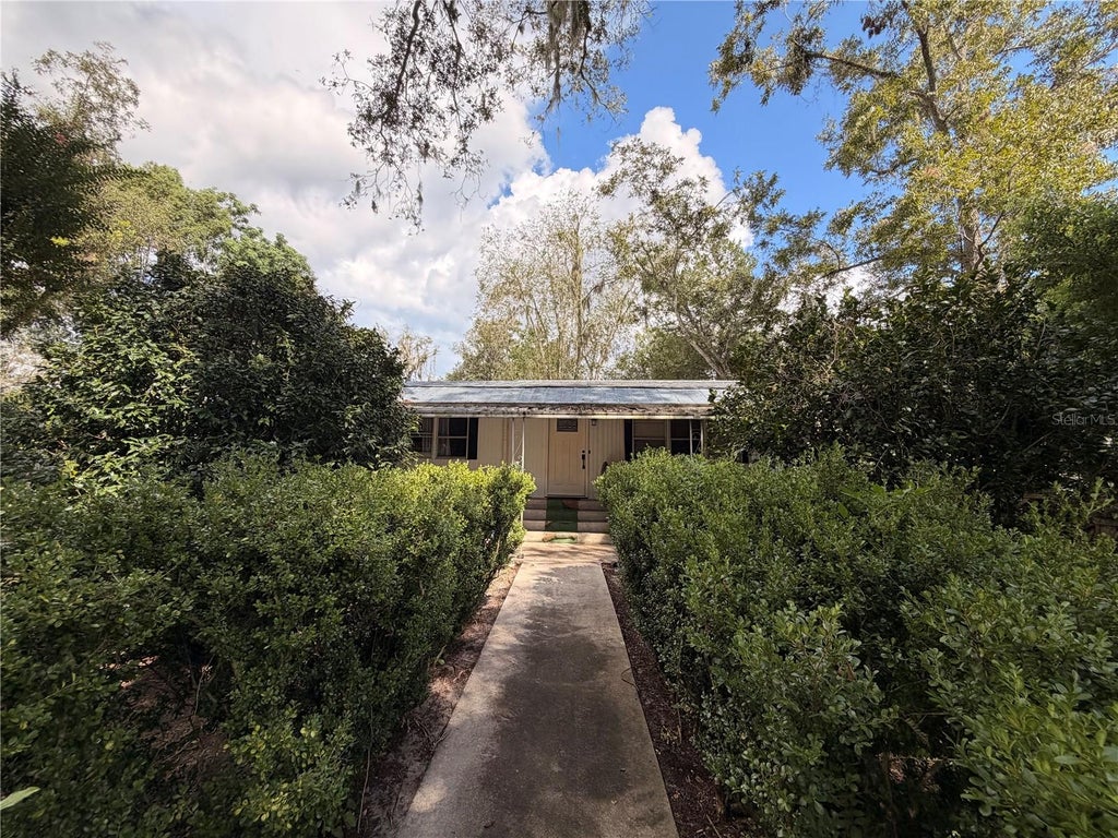 Photo of 7428 129th Road, Live Oak, FL 32060 (MLS # TB8550947)