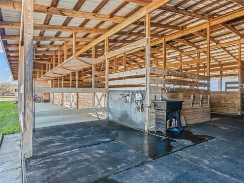 Tiny photo for 19830 SE 15th Place, Morriston, FL 32668 (MLS # OM718146)