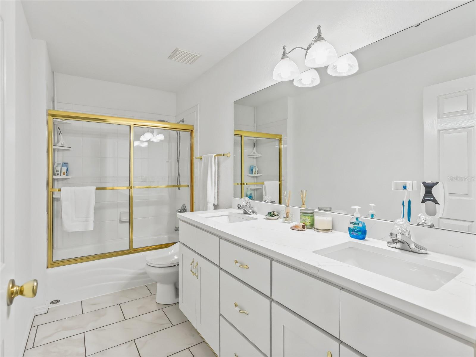 WINDING OAKS ESTATES - Residential