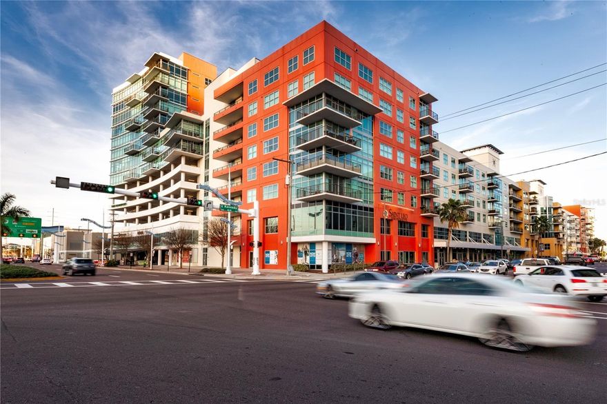 Beautifully maintained studio floor-plan on the 7th floor of the East building with floor-to-ceiling glass windows overlooking Ybor city
and the park below. This home boasts 9' 6" ceilings. The kitchen has stainless steel viking appliances, gas oven, range, and dryer.
Rent includes water sewer, trash, hot water, and cold air. Do not miss out on the opportunity to live in the burgeoning channel district.
Retail in the building includes Pour House craft beer bar, City Dog Cantina, Maloneys Pub, Cena Italian restaurant, Gingerbeard
coffee, Stageworks Theater, Be Seen dry cleaning, Massage Envy,  Crunch Fitness Gym, and more.