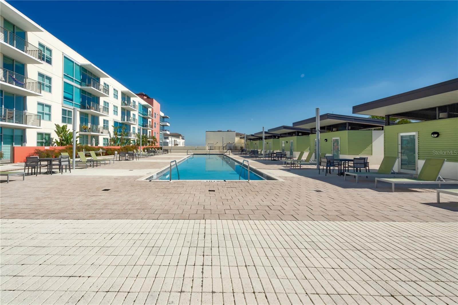 GRAND CENTRAL AT KENNEDY RESID - Residential Lease