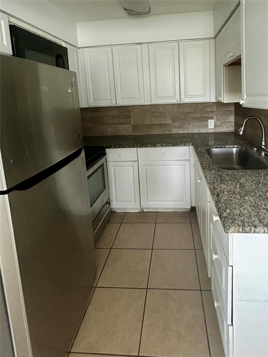 KENILWORTH - Residential Lease