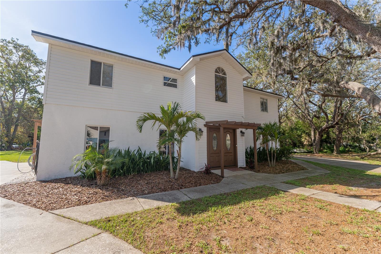 1820 RUMAR LANE