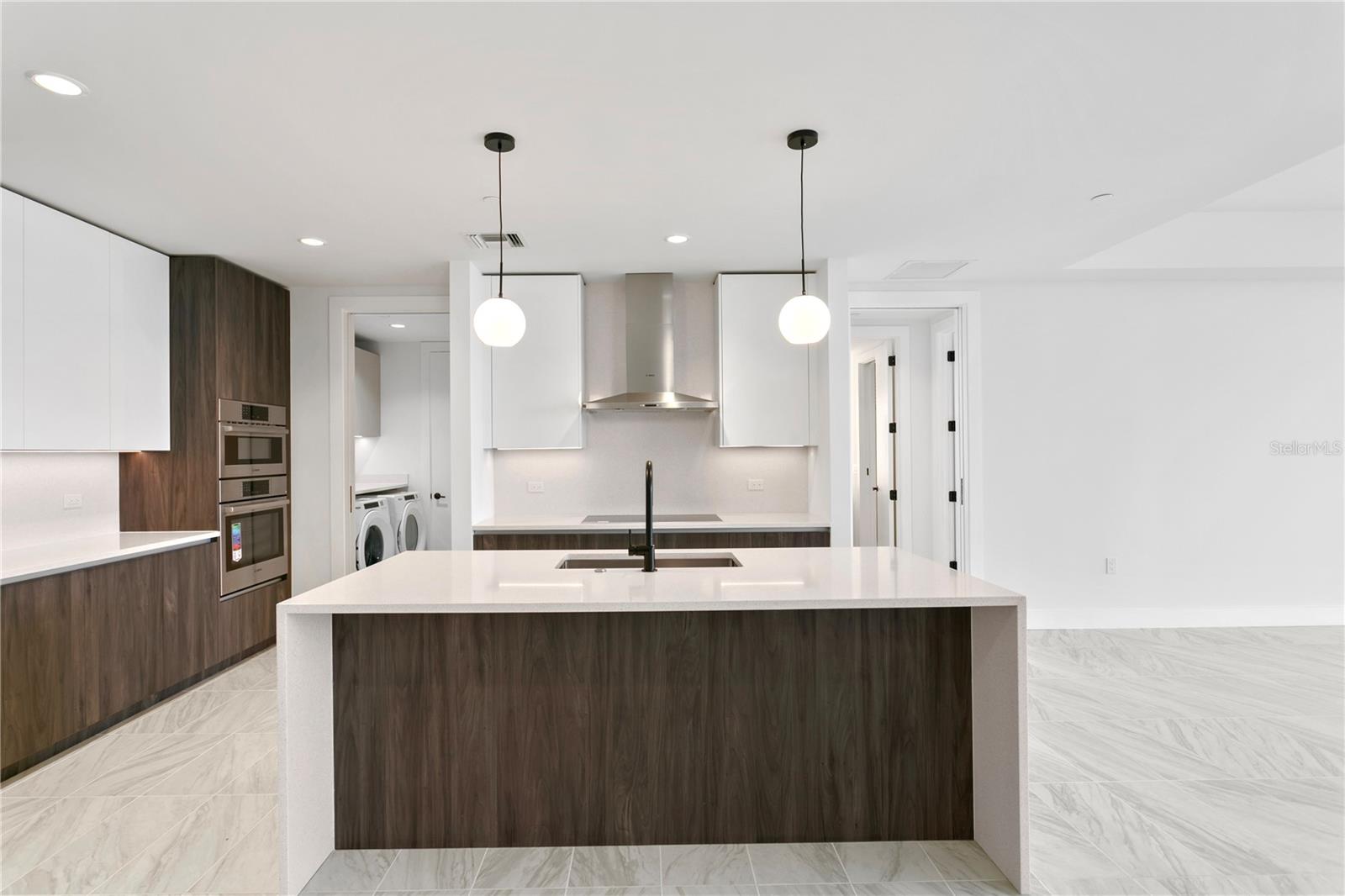 REFLECTION ST PETE - Residential Lease