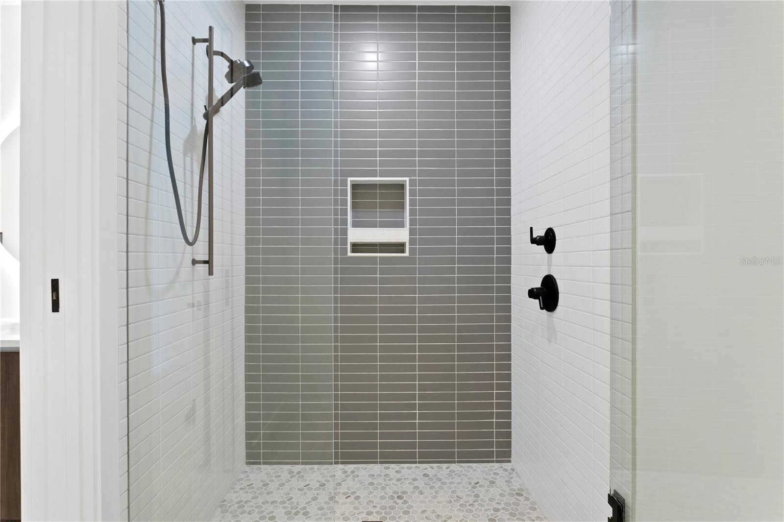 REFLECTION ST PETE - Residential Lease