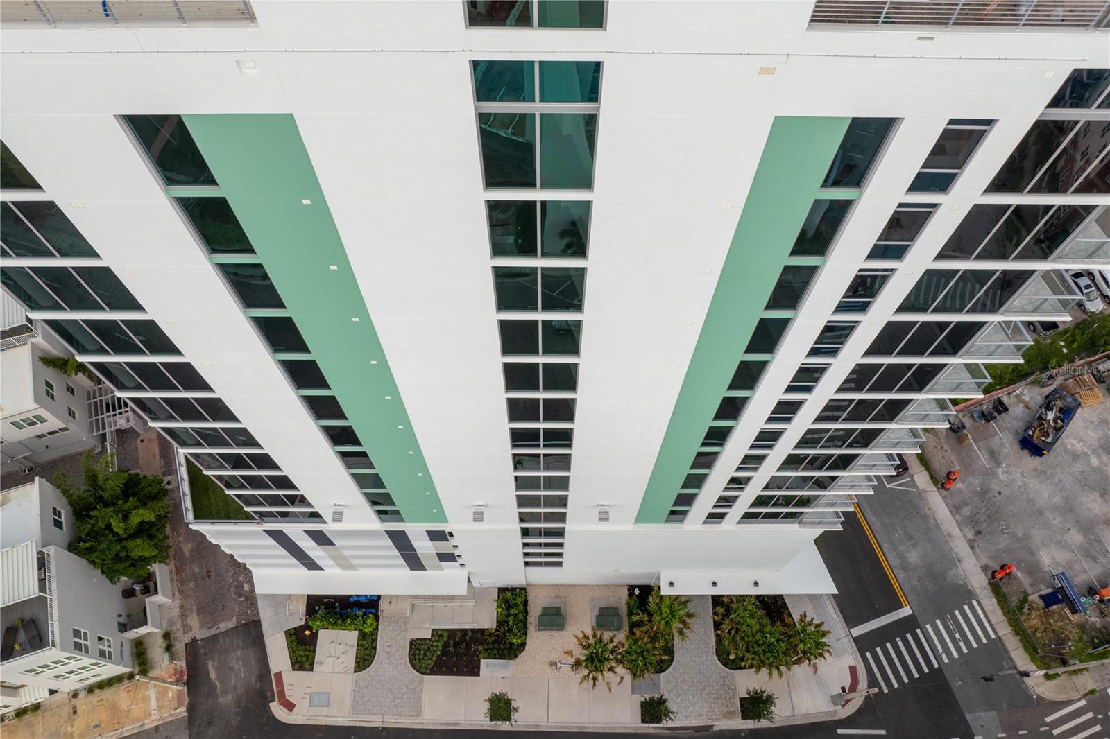 REFLECTION ST PETE - Residential Lease