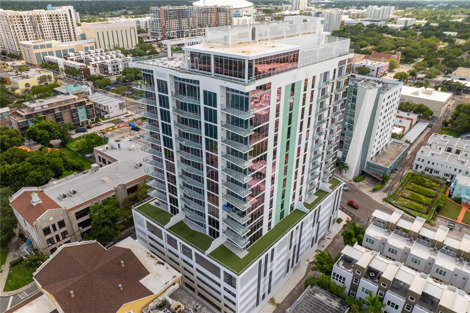 REFLECTION ST PETE - Residential Lease