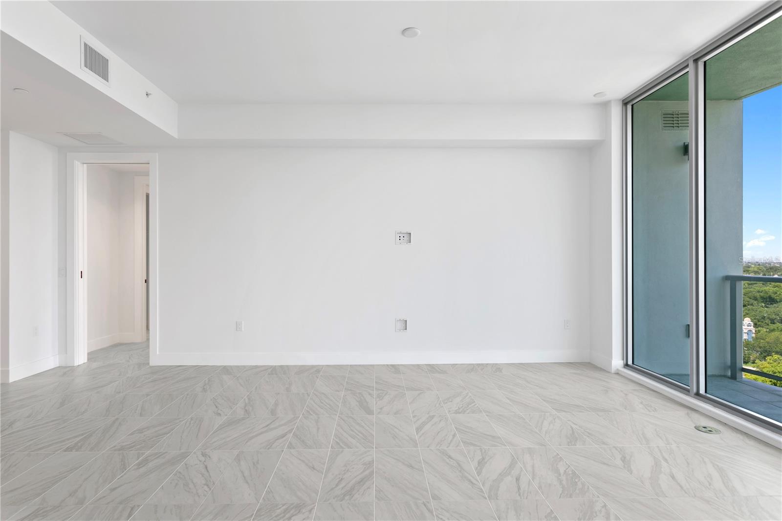 REFLECTION ST PETE - Residential Lease