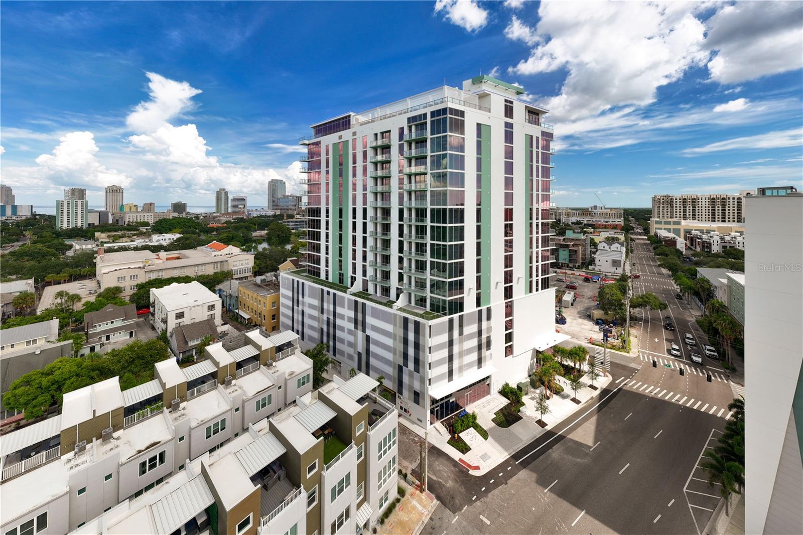 REFLECTION ST PETE - Residential Lease