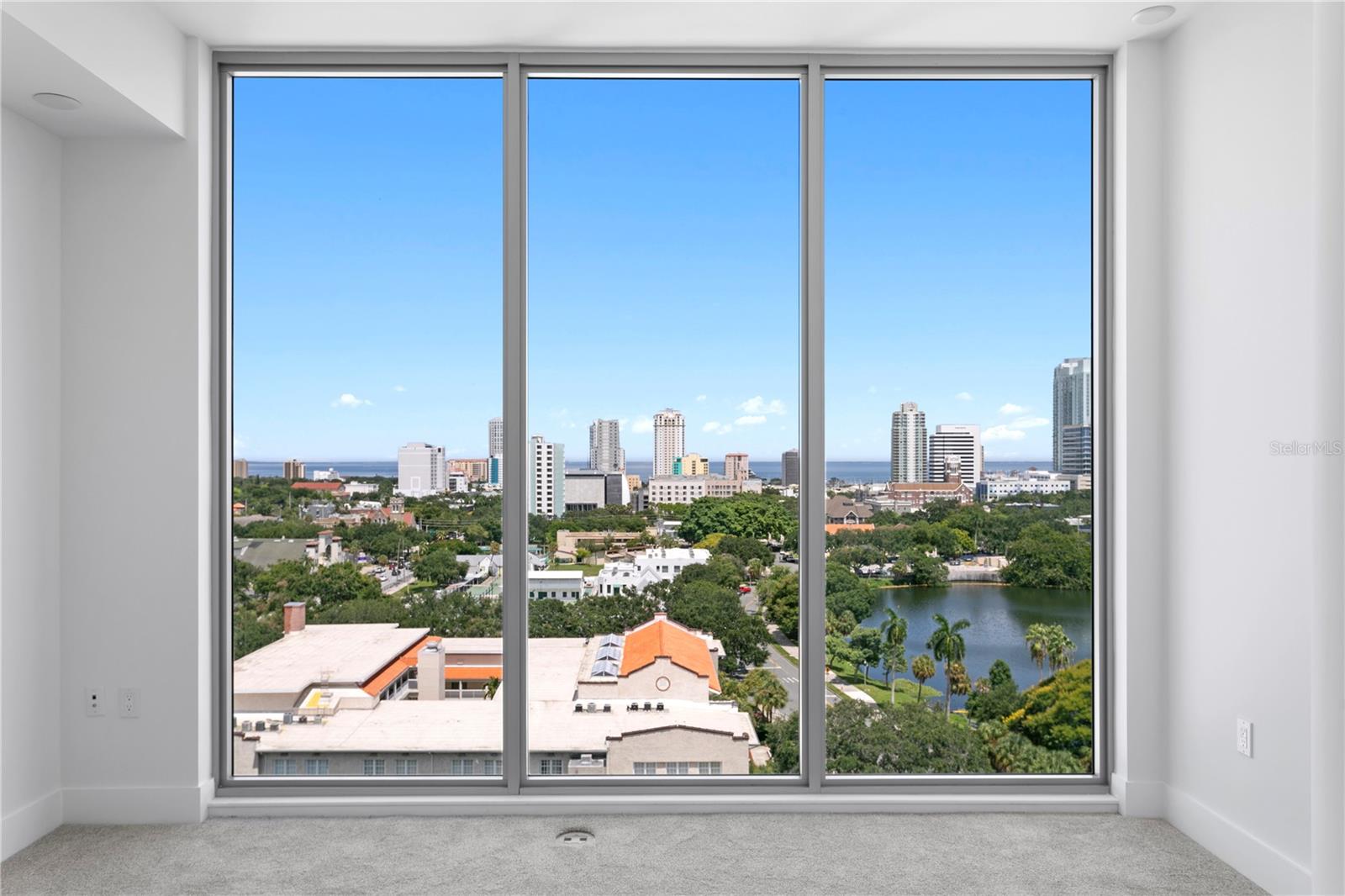 REFLECTION ST PETE - Residential Lease