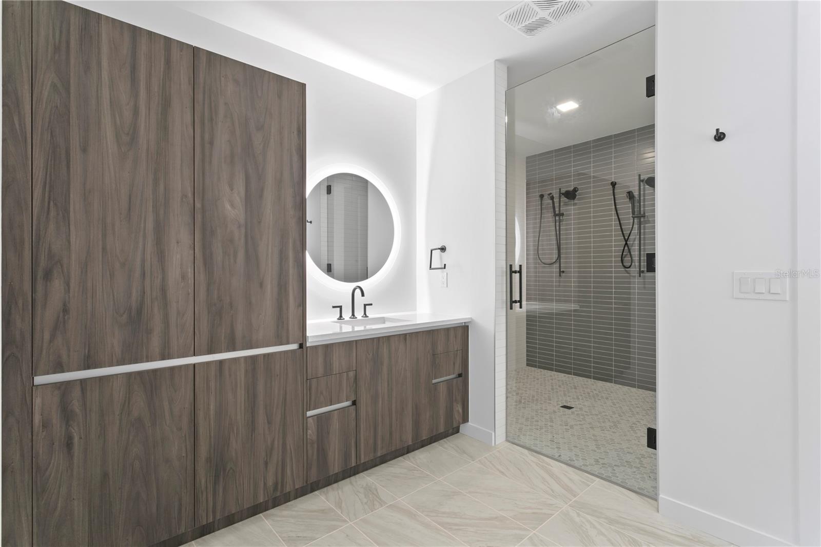 REFLECTION ST PETE - Residential Lease